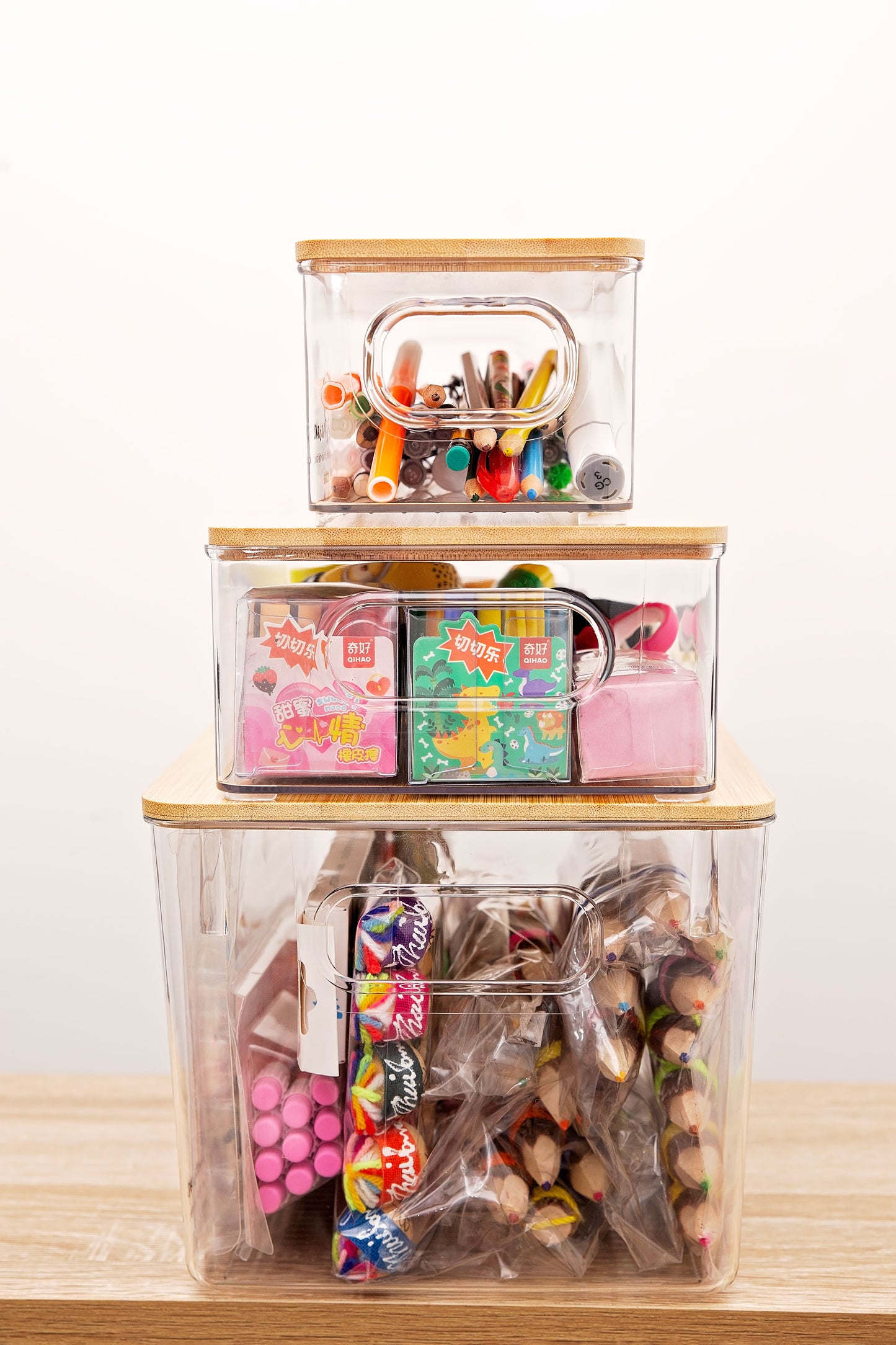 קופסאות אקריליות עם מכסה עץ